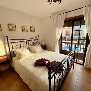 bedroom-medanomar-2.tenerifehoteles.net/